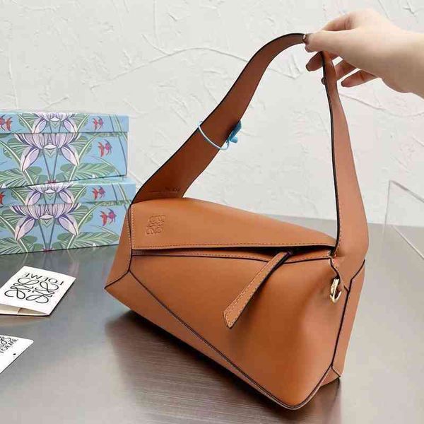 designer woman 2022 bag loews geometry leather bags armpit puzzlehobo one shou q3d3
designer woman 2022 bag loews geometry leather bags armpit puzzlehobo one shou q3d3
