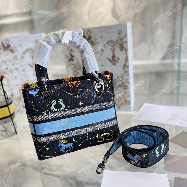 lady totes bag embroidery crossbody luxury designer shoulder bags women handbags fashion wallet mini pochette letter cross body women clutch
lady totes bag embroidery crossbody luxury designer shoulder bags women handbags fashion wallet mini pochette letter cross body women clutch