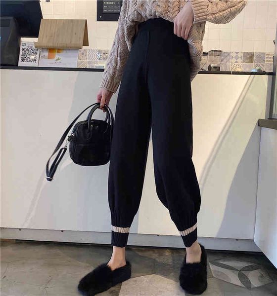 women's shorts autumn and winter large size fat sister knitted wool harun pants with tight legs high waist loose slim nzme, White;black
women's shorts autumn and winter large size fat sister knitted wool harun pants with tight legs high waist loose slim nzme, White;black
