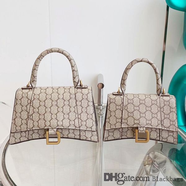 designer bags shoulder bag handbag tote bag half moon women fashion cross body luxuries genuine leather classic retro wallets handle square
designer bags shoulder bag handbag tote bag half moon women fashion cross body luxuries genuine leather classic retro wallets handle square