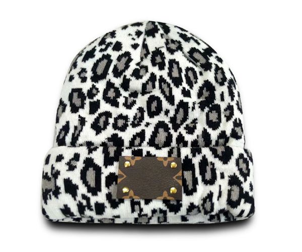 designer v letter full printed wool cap autumn and winter foreign style cold beanies warm knitted cap men's luxury brand caps a-8, Blue;gray
designer v letter full printed wool cap autumn and winter foreign style cold beanies warm knitted cap men's luxury brand caps a-8, Blue;gray