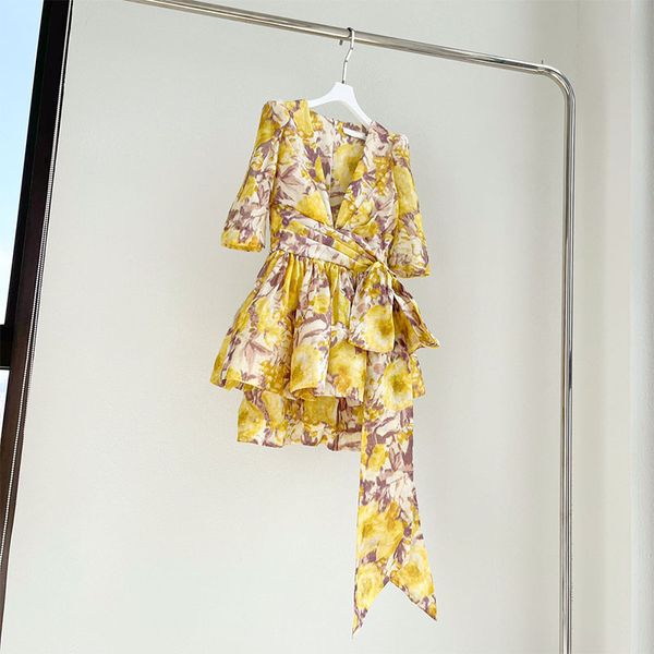 street style dresses dress small australian luxury lady v neck irregular high waist 2023 spring summer new small hemline short sleeve, Black;pink
street style dresses dress small australian luxury lady v neck irregular high waist 2023 spring summer new small hemline short sleeve, Black;pink