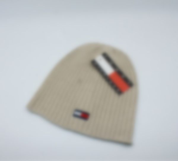 2023 wool cap simple solid color european and american designers outdoor 5 colors a4, Blue;gray
2023 wool cap simple solid color european and american designers outdoor 5 colors a4, Blue;gray