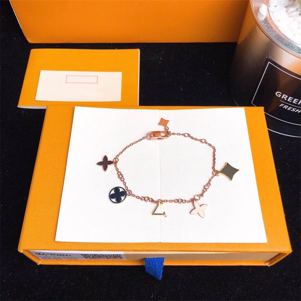womens fashion bracelets designer luxurys brands classic letters bracelet for ladies party gifts golden bling diamond chains, Golden;silver
womens fashion bracelets designer luxurys brands classic letters bracelet for ladies party gifts golden bling diamond chains, Golden;silver
