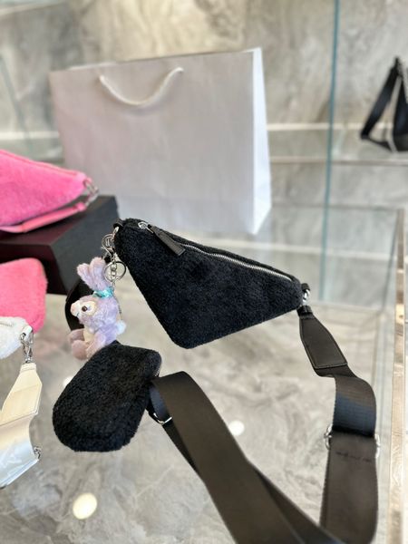 luxury chest shoulder bags two in one triangle bag designer women's handbag zipper crossbody prad bags plush fashion messenger wallet
luxury chest shoulder bags two in one triangle bag designer women's handbag zipper crossbody prad bags plush fashion messenger wallet