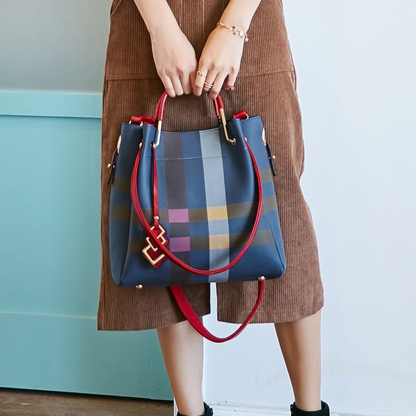 new women's bags luxury plaid totes leather designer handbags borsa women shoulder bags
new women's bags luxury plaid totes leather designer handbags borsa women shoulder bags