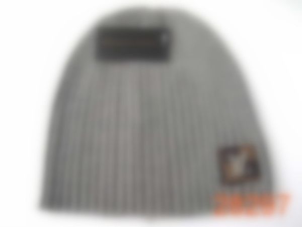 2023 wool cap famous european and american designer solid color simple outdoor fashion 5 colors, Blue;gray
2023 wool cap famous european and american designer solid color simple outdoor fashion 5 colors, Blue;gray