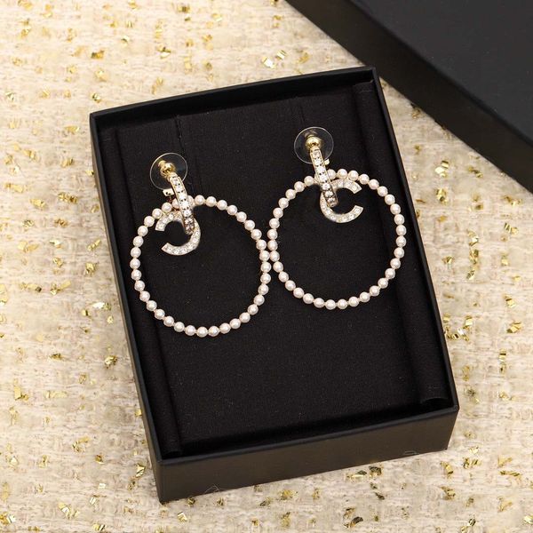 2022 luxury quality charm large round shape drop earring with diamond and nature shell beads in 18k gold plated have box stamp ps4451a, Golden
2022 luxury quality charm large round shape drop earring with diamond and nature shell beads in 18k gold plated have box stamp ps4451a, Golden