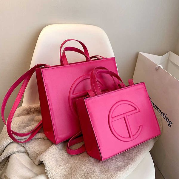 design tote bag factory wholesale and retail new women's candy color tide single shoulder hand msenger tofu bag phone case famous desig
design tote bag factory wholesale and retail new women's candy color tide single shoulder hand msenger tofu bag phone case famous desig