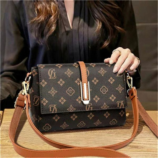 classic clutch fashion crossbody bag luxury designer shoulder hand bill of lading shoulder bag wallet
classic clutch fashion crossbody bag luxury designer shoulder hand bill of lading shoulder bag wallet