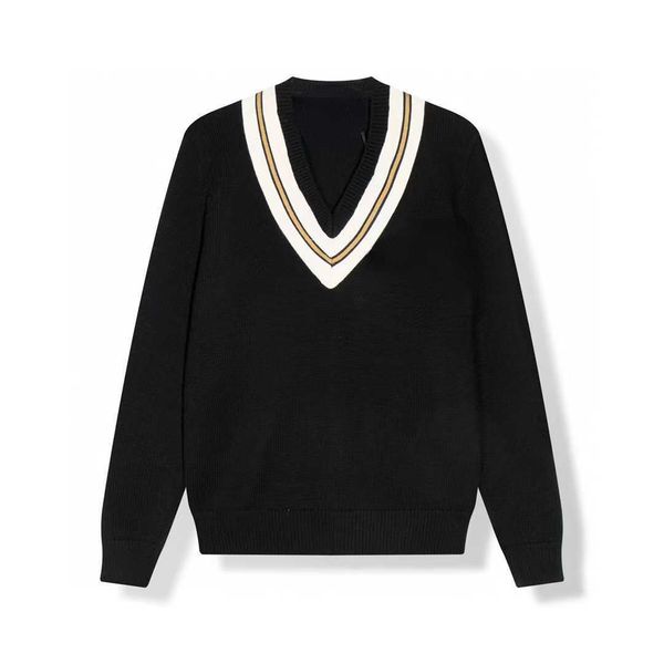 women's sweaters 2022 autumn and winter new v-neck little bee sticker sweater with complete three standards, White;black
women's sweaters 2022 autumn and winter new v-neck little bee sticker sweater with complete three standards, White;black