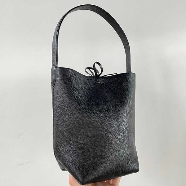 the row bag postman designer bag new mail cowhide flap one shoulder crossbody female totes handbag h7jp
the row bag postman designer bag new mail cowhide flap one shoulder crossbody female totes handbag h7jp