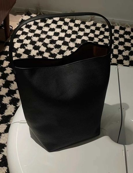 the row bag bags leather designer commuter tote advanced sense one shoulder bucket classic tote