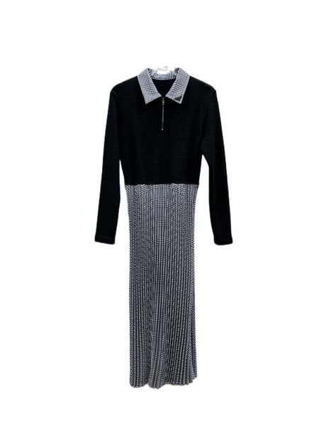autumn and winter small lapel contrast design fashionable sweater plaid pleated dress, Black;gray
autumn and winter small lapel contrast design fashionable sweater plaid pleated dress, Black;gray