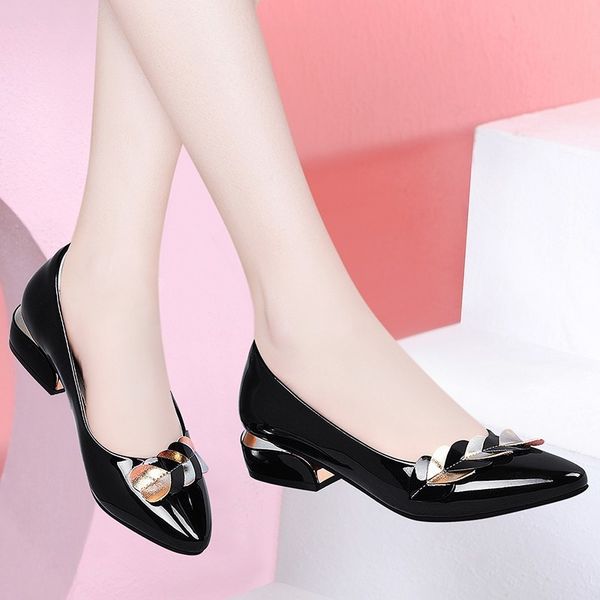 dress shoes akexiya spring women pumps patent leather low heels office lady leaf boat shoe classics pump 3cm plus size 41 221130, Black
dress shoes akexiya spring women pumps patent leather low heels office lady leaf boat shoe classics pump 3cm plus size 41 221130, Black
