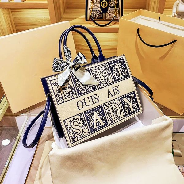 handheld shoulder bag women's popular handbag fashion cylindrical cross purse coin bag long zipper pillow practical casual famous desig
handheld shoulder bag women's popular handbag fashion cylindrical cross purse coin bag long zipper pillow practical casual famous desig