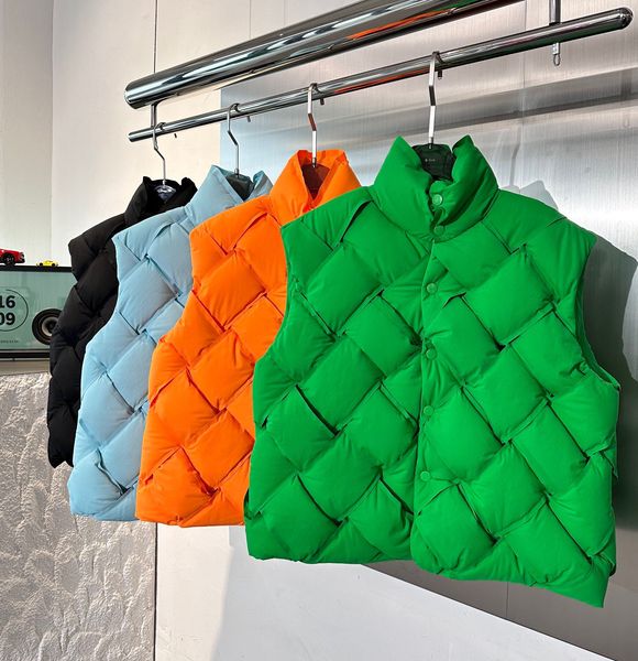 the new braided down b v men's vests are filled with 90 percent white eiderdown vest for women. they are cool and warm, Black;white
the new braided down b v men's vests are filled with 90 percent white eiderdown vest for women. they are cool and warm, Black;white