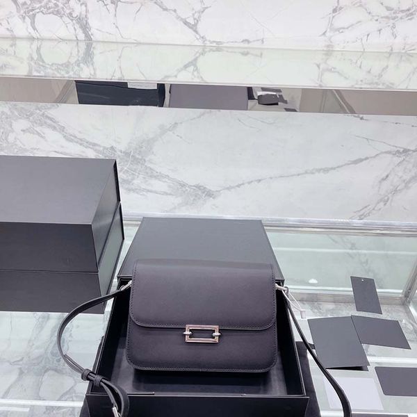 women luxurys designers bags ladies composite pu leather clutch shoulder crossbody bag chains handbags cross-body girl letter handbag baggit
women luxurys designers bags ladies composite pu leather clutch shoulder crossbody bag chains handbags cross-body girl letter handbag baggit