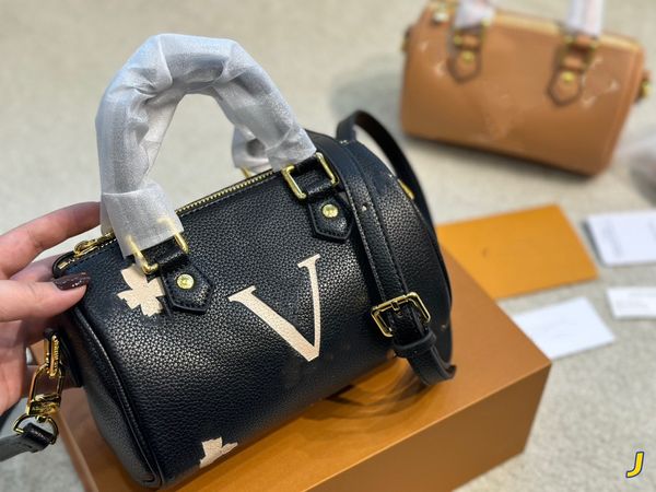 designers women speedy pillow shoulder bags messenger travel bag classic style fashion flowers lady totes luxury handbags 20cm sac femme
designers women speedy pillow shoulder bags messenger travel bag classic style fashion flowers lady totes luxury handbags 20cm sac femme