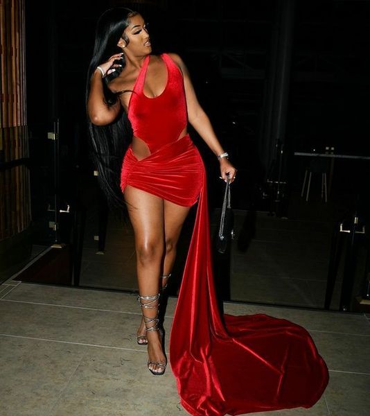 one shoulder velvet red evening dresses with detachable train short prom party gowns abendkleider robes de soiree for women, Black;red
one shoulder velvet red evening dresses with detachable train short prom party gowns abendkleider robes de soiree for women, Black;red