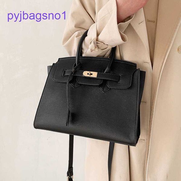 designer brikin shoulder bags price bag female 2022 autumn winter lychee pattern single messenger buckle women's hand
designer brikin shoulder bags price bag female 2022 autumn winter lychee pattern single messenger buckle women's hand