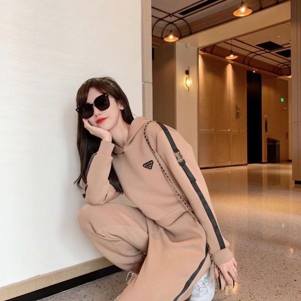 2022 womens tracksuits sportswear sports slim fit set zipper set spring and autumn hoodie pants 2 pieces, Gray
2022 womens tracksuits sportswear sports slim fit set zipper set spring and autumn hoodie pants 2 pieces, Gray