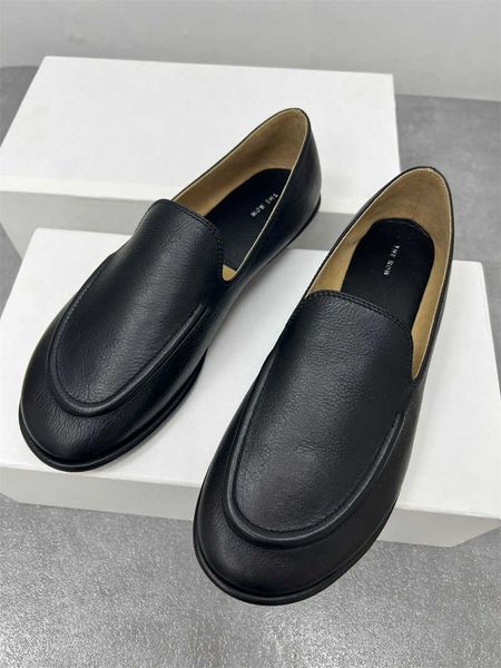 the row sandals leather is soft and comfortable the high-end cattle goods are easy to wear vtu6 kz44
the row sandals leather is soft and comfortable the high-end cattle goods are easy to wear vtu6 kz44