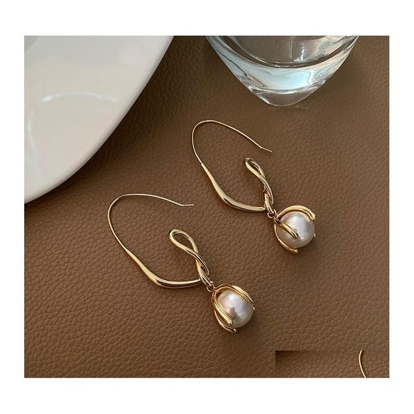 dangle chandelier fashion jewelry french retro irregar geometric dangle earrings exaggerated metal twist pearl drop delivery dhtct, Silver
dangle chandelier fashion jewelry french retro irregar geometric dangle earrings exaggerated metal twist pearl drop delivery dhtct, Silver
