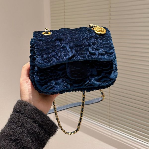 vintage velvet camellia coins flap bags womens mini soft purse designer luxuries handbags wallets metal flowers quilted retro crossbody shou
vintage velvet camellia coins flap bags womens mini soft purse designer luxuries handbags wallets metal flowers quilted retro crossbody shou
