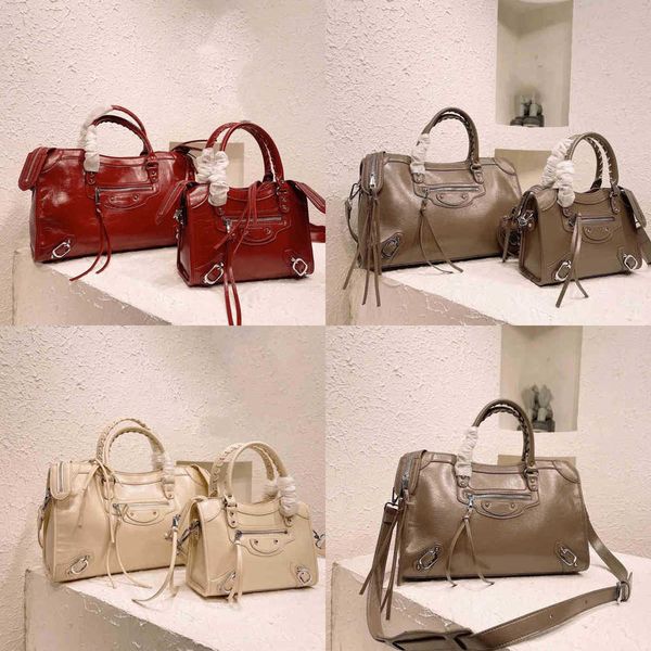 classic city handbag handle tote bag women designer luxury motorcycle shoulder bagss crossbody large capacity metal buckle packs 220125
classic city handbag handle tote bag women designer luxury motorcycle shoulder bagss crossbody large capacity metal buckle packs 220125