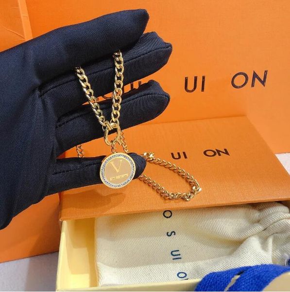 brand lvity luxury pendant necklace fashion gold plated necklace designer jewelry long chain design for women selected quality christmas gif, Silver
brand lvity luxury pendant necklace fashion gold plated necklace designer jewelry long chain design for women selected quality christmas gif, Silver