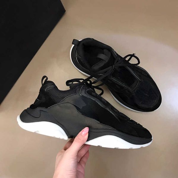 brand casual shoes men 's designer design leather sneakers flat sneakers designer wheel black white red classic style size 38-44
brand casual shoes men 's designer design leather sneakers flat sneakers designer wheel black white red classic style size 38-44