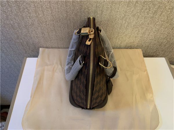high end quality women's luxury designer bag handbag women's messenger fashion shoulder bag luxury messenger bag lvs tote wallet
high end quality women's luxury designer bag handbag women's messenger fashion shoulder bag luxury messenger bag lvs tote wallet