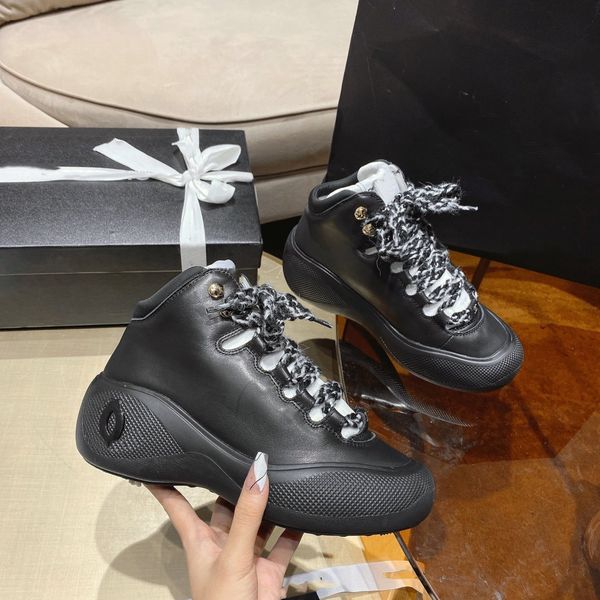 ankle boots designer ccity leather boot platform heel fashion women winter booties channel warm shoes fdh, Black
ankle boots designer ccity leather boot platform heel fashion women winter booties channel warm shoes fdh, Black