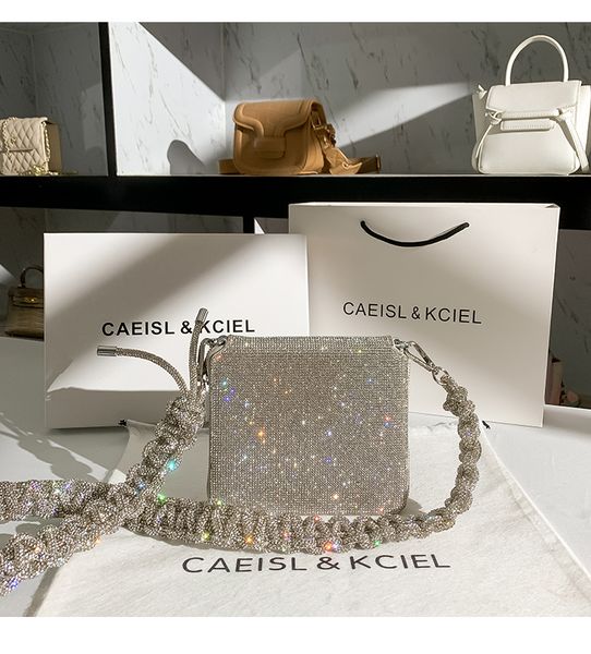 evening bags luxury designer crystal shiny rhinestones diamond clutch purse bling woven shoulder strap dinner party messenger 221130
evening bags luxury designer crystal shiny rhinestones diamond clutch purse bling woven shoulder strap dinner party messenger 221130