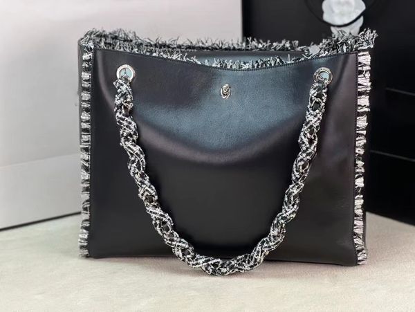 luxury bag designer women bag fashion handbag tote bags party clamshell purse chain crossbody classic leather metal locking
luxury bag designer women bag fashion handbag tote bags party clamshell purse chain crossbody classic leather metal locking