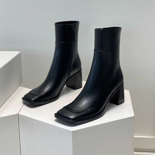 designer shoes the row thick heel short boots for women 2022 new leather inclined square head high side zipper martin thin leg 8z4g, Black
designer shoes the row thick heel short boots for women 2022 new leather inclined square head high side zipper martin thin leg 8z4g, Black