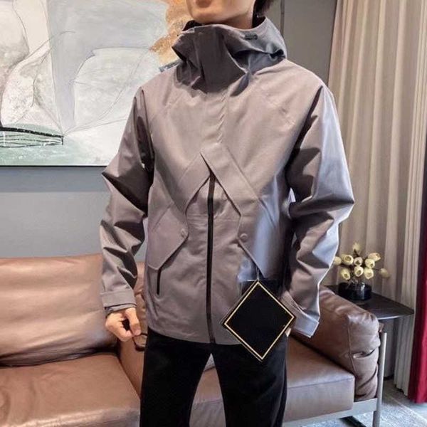 mens hard shell designer jacket casual hooded coat women arc outdoor waterproof charge jackets zipper cardigan sportswear hoody, Black;brown
mens hard shell designer jacket casual hooded coat women arc outdoor waterproof charge jackets zipper cardigan sportswear hoody, Black;brown