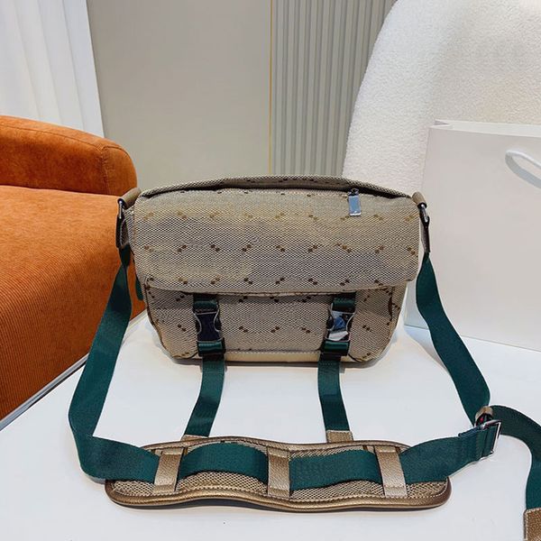 vintage messenger crossbody bag men women shoulder bags classic letter handbags purse flap hasp cell phone pocket adjustable red green shoul
vintage messenger crossbody bag men women shoulder bags classic letter handbags purse flap hasp cell phone pocket adjustable red green shoul