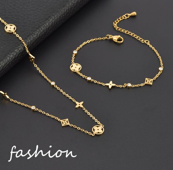 elegant design clover pendant necklace gold flower charm bracelet for women gift2874299, Silver
elegant design clover pendant necklace gold flower charm bracelet for women gift2874299, Silver