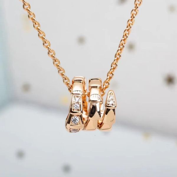 chokers 925 silver classic head and tail diamond snake necklace european american personality ladies fashion br jewelry gift 221130, Golden;silver
chokers 925 silver classic head and tail diamond snake necklace european american personality ladies fashion br jewelry gift 221130, Golden;silver