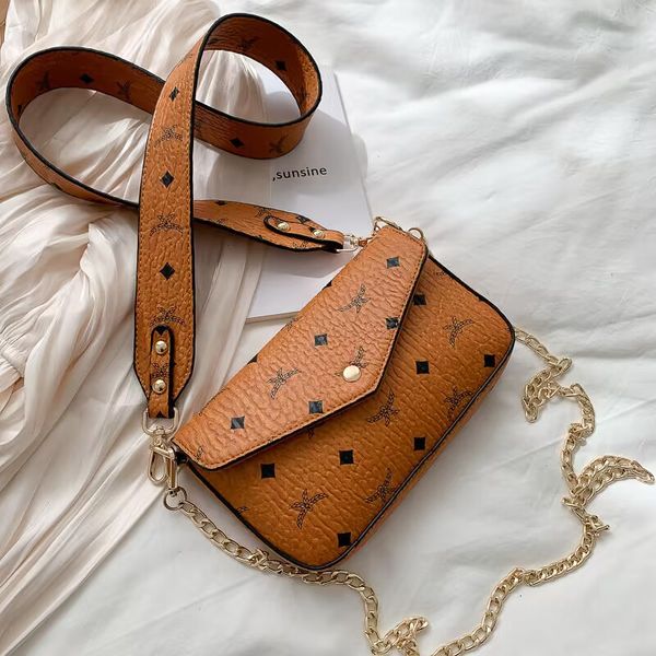 brand luxury bag designer tote women handbag metal locking fashion shoulder bag large capacity2023
brand luxury bag designer tote women handbag metal locking fashion shoulder bag large capacity2023