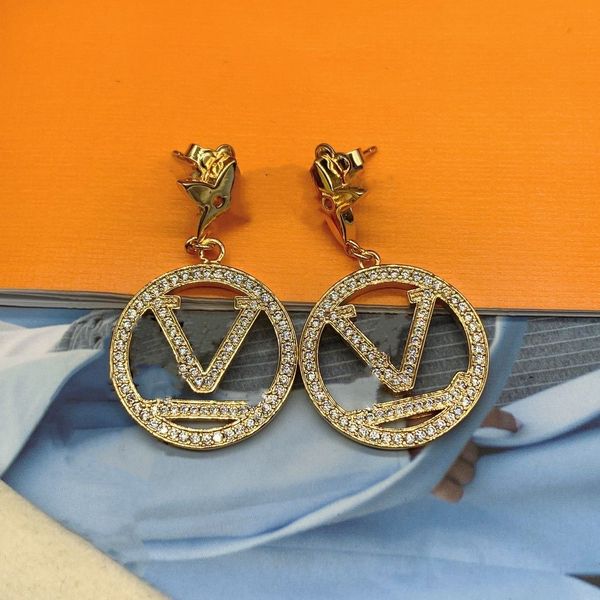 designers womens brand designer earrings ear stud crystal women elegance temperament simple ladies wedding party jewelry gift accessories er, Golden;silver
designers womens brand designer earrings ear stud crystal women elegance temperament simple ladies wedding party jewelry gift accessories er, Golden;silver