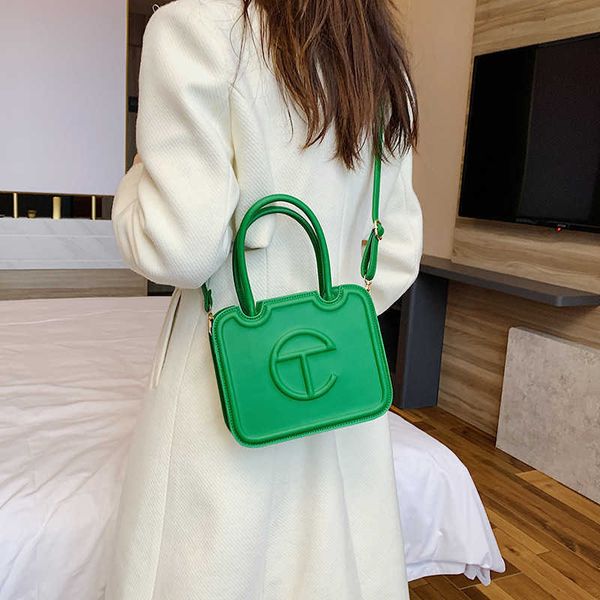 design bag factory wholesale and retail summer new korean shoulder candy color personality fashion cross trend portable leather women
design bag factory wholesale and retail summer new korean shoulder candy color personality fashion cross trend portable leather women