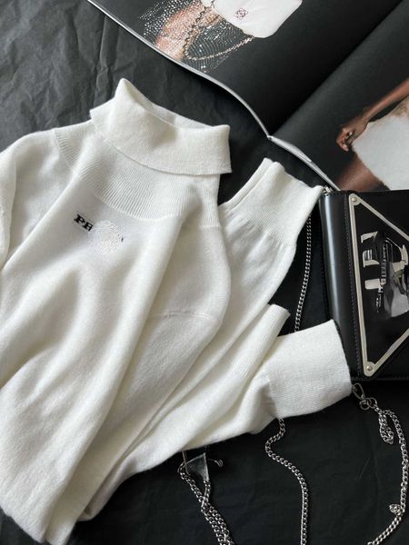 brand women's t-shirt designer design autumn and winter new fashion simple letter high neck slim knitted versatile, White
brand women's t-shirt designer design autumn and winter new fashion simple letter high neck slim knitted versatile, White