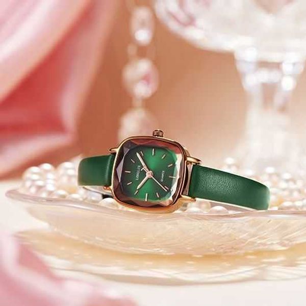 small sugar watch female mini bucket student quartz small waterproof women's simple temperament, Slivery;brown
small sugar watch female mini bucket student quartz small waterproof women's simple temperament, Slivery;brown