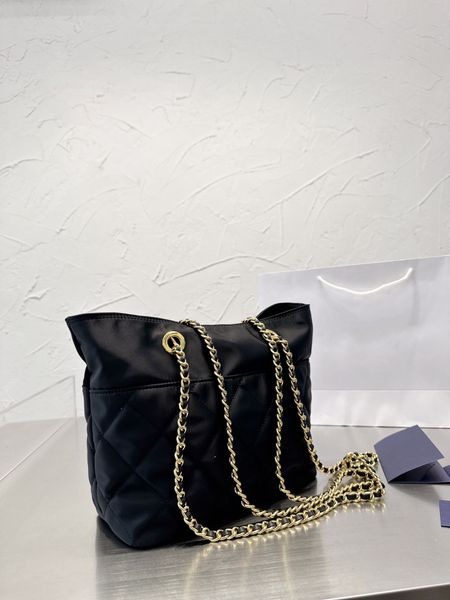 nylon fashion tote bags luxury women shopping bag designer shoulder bag black handbag crossbody chain large capacity wallet winter 2022
nylon fashion tote bags luxury women shopping bag designer shoulder bag black handbag crossbody chain large capacity wallet winter 2022
