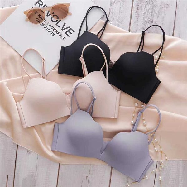 ladies underwear spring/summer 2022 new 2201 smooth bra set without steel ring gather medium cup underwear girl, Red;black
ladies underwear spring/summer 2022 new 2201 smooth bra set without steel ring gather medium cup underwear girl, Red;black