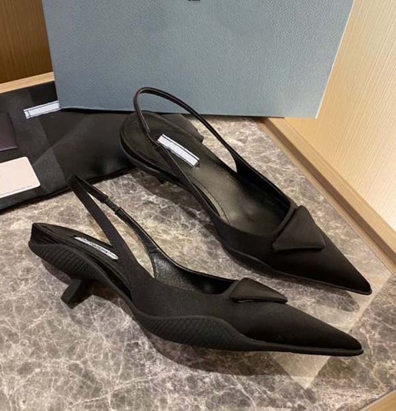 classics luxury brand sandals designer shoes fashion slides high heels floral brocade genuine leather high-heeled women shoes sandal by 9 01, Black
classics luxury brand sandals designer shoes fashion slides high heels floral brocade genuine leather high-heeled women shoes sandal by 9 01, Black