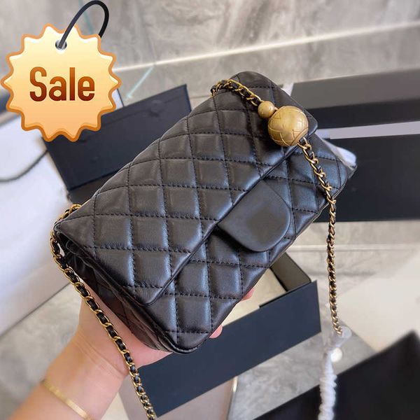 women's brand designers shoulder bags fashion classic clamshell small square bag texture gold ball adjustable shoulder strap crossbody
women's brand designers shoulder bags fashion classic clamshell small square bag texture gold ball adjustable shoulder strap crossbody